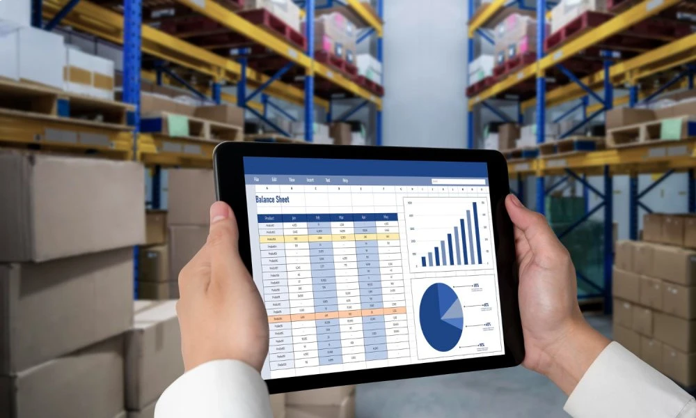 The four data flows in eCommerce ERP integration: orders down, inventory up, customers and pricing across, fulfillment back The four data flows in eCommerce ERP integration: orders down, inventory up, customers and pricing across, fulfillment back